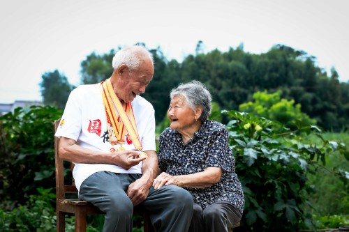 解楼霞 军功章有你的一半